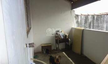 Imagem 6: 3 dormitórios, 1 banheiros, 4 vagas na garagem, 180M² de Área Construída