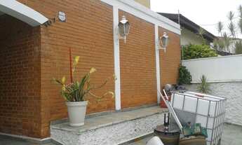 Imagem 4: 3 dormitórios, 1 suítes, 3 banheiro, 2 vagas na garagem, 200M² de Área Construída