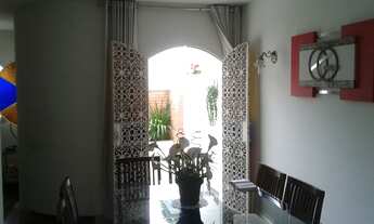 Imagem 5: 3 dormitórios, 1 suítes, 3 banheiro, 2 vagas na garagem, 200M² de Área Construída