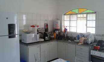 Imagem 6: 3 dormitórios, 1 suítes, 3 banheiro, 2 vagas na garagem, 200M² de Área Construída