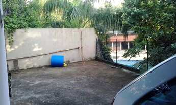 Imagem 4: 2 dormitórios, 1 banheiros, 5 vagas na garagem, 80M² de Área Construída