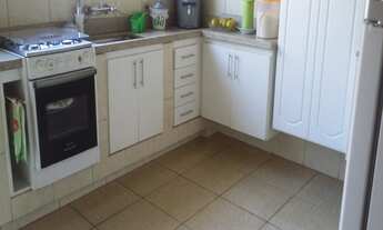 Imagem 6: 4 dormitórios, 1 suítes, 3 banheiro, 2 vagas na garagem, 240M² de Área Construída