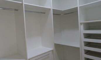 Imagem 3: 3 dormitórios, 3 suíte, 5 banheiro, 4 vagas na garagem, 233M² de Área Construída