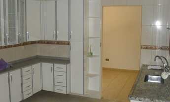 Imagem 2: 3 dormitórios, 1 suítes, 2 banheiro, 2 vagas na garagem, 110M² de Área Construída