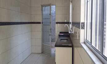 Imagem: 3 dormitórios, 2 banheiro, 1 vaga na garagem