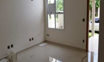 Imagem 1: 3 dormitórios, 1 suítes, 3 banheiro, 2 vagas na garagem, 145M² de Área Construída