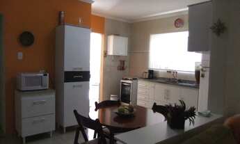 Imagem 5: 3 dormitórios, 1 suítes, 3 banheiro, 2 vagas na garagem, 130M² de Área Construída