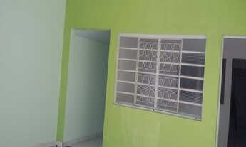 Imagem 2: 2 dormitórios, 1 banheiros, 2 vagas na garagem