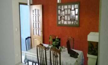 Imagem 3: 3 dormitórios, 3 banheiro, 2 vagas na garagem, 140M² de Área Construída