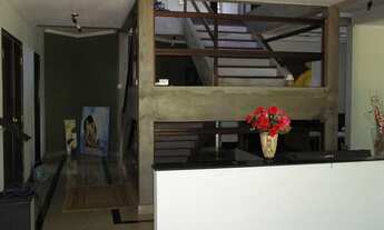 Imagem 7: 3 dormitórios, 1 suítes, 3 banheiro, 3 vagas na garagem, 370M² de Área Construída