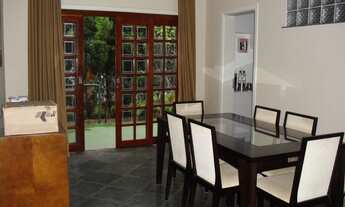 Imagem 7: 4 dormitórios, 2 suíte, 5 banheiro, 2 vagas na garagem, 321M² de Área Construída