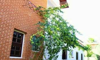 Imagem 2: 4 dormitórios, 2 suíte, 5 banheiro, 2 vagas na garagem, 321M² de Área Construída