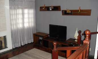 Imagem 4: 4 dormitórios, 2 suíte, 5 banheiro, 2 vagas na garagem, 321M² de Área Construída