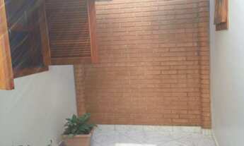 Imagem 5: 3 dormitórios, 1 suítes, 4 banheiro, 2 vagas na garagem, 222M² de Área Construída