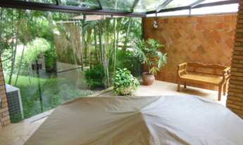 Imagem 2: 3 dormitórios, 3 suíte, 5 banheiro, 4 vagas na garagem, 540M² de Área Construída