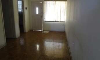 Imagem 2: 2 dormitórios, 2 banheiro, 3 vagas na garagem, 170M² de Área Construída