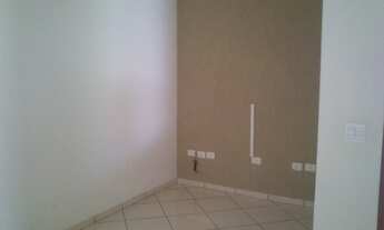 Imagem 2: 3 dormitórios, 1 suítes, 3 banheiro, 3 vagas na garagem, 142M² de Área Construída