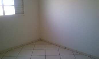 Imagem 3: 3 dormitórios, 1 suítes, 3 banheiro, 3 vagas na garagem, 142M² de Área Construída