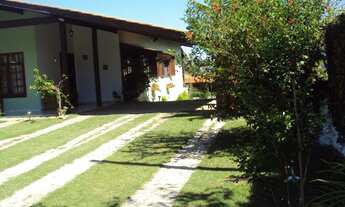 Imagem 2: 4 dormitórios, 1 suítes, 3 banheiro, 4 vagas na garagem, 283M² de Área Construída