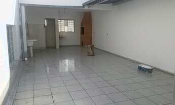 Imagem: 5 dormitórios, 1 suítes, 3 banheiro, 2