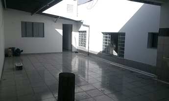 Imagem 7: 5 dormitórios, 1 suítes, 3 banheiro, 2 vagas na garagem, 273M² de Área Construída