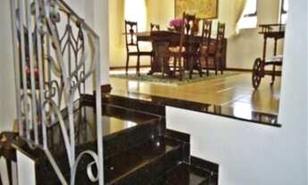 Imagem 5: 4 dormitórios, 1 suítes, 3 banheiro, 6 vagas na garagem