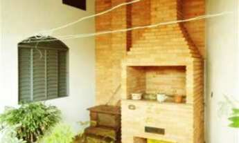 Imagem 3: 4 dormitórios, 1 suítes, 3 banheiro, 6 vagas na garagem