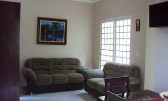 Imagem 2: 3 dormitórios, 1 suítes, 3 banheiro, 2 vagas na garagem, 150M² de Área Construída