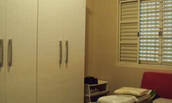 Imagem 6: 3 dormitórios, 1 suítes, 3 banheiro, 2 vagas na garagem, 150M² de Área Construída