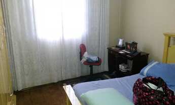 Imagem 2: 4 dormitórios, 2 banheiro, 6 vagas na garagem, 263M² de Área Construída