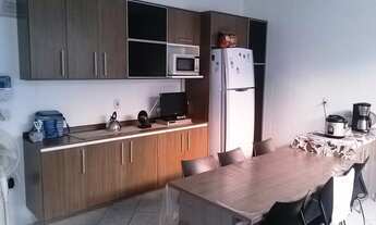 Imagem 2: 2 dormitórios, 1 banheiros, 2 vagas na garagem, 180M² de Área Construída