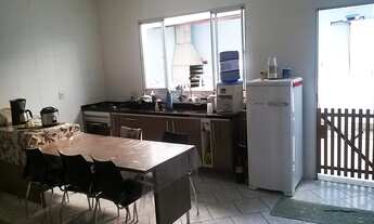 Imagem 3: 2 dormitórios, 1 banheiros, 2 vagas na garagem, 180M² de Área Construída