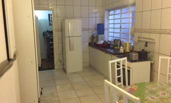 Imagem 3: 3 dormitórios, 1 suítes, 1 banheiros, 3 vagas na garagem, 130M² de Área Construída