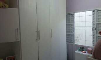 Imagem 4: 3 dormitórios, 1 suítes, 1 banheiros, 3 vagas na garagem, 106M² de Área Construída