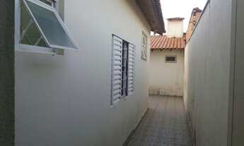 Imagem 6: 3 dormitórios, 1 suítes, 1 banheiros, 3 vagas na garagem, 106M² de Área Construída