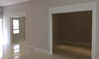 Imagem 3: 4 dormitórios, 4 suíte, 6 banheiro, 4 vagas na garagem, 315M² de Área Construída