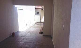 Imagem 3: 3 dormitórios, 2 banheiro, 2 vagas na garagem, 137M² de Área Construída, 156M² de Área Tot