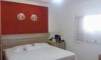 Imagem 3: 3 dormitórios, 1 suítes, 3 banheiro, 4 vagas na garagem, 320M² de Área Construída