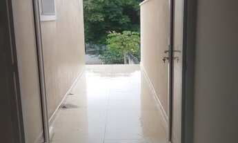 Imagem 7: 3 dormitórios, 1 suítes, 3 banheiro, 4 vagas na garagem, 170M² de Área Construída