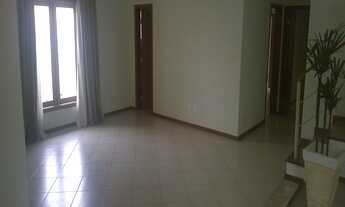 Imagem 4: 3 dormitórios, 3 suíte, 3 banheiro, 4 vagas na garagem, 234M² de Área Construída