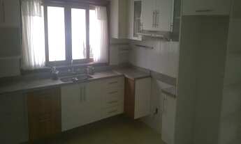 Imagem 7: 3 dormitórios, 3 suíte, 3 banheiro, 4 vagas na garagem, 234M² de Área Construída