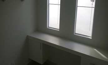 Imagem 4: 4 dormitórios, 4 suíte, 6 banheiro, 2 vagas na garagem, 328M² de Área Construída