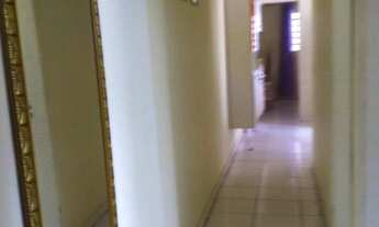 Imagem 5: 2 dormitórios, 1 banheiros, 2 vagas na garagem, 70M² de Área Construída