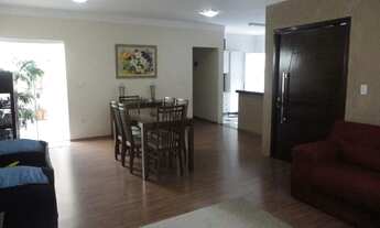 Imagem 2: 3 dormitórios, 1 suítes, 2 vagas na garagem, 280M² de Área Construída