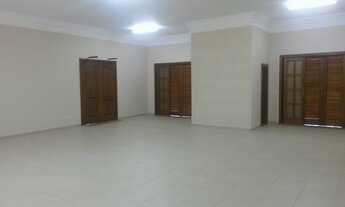 Imagem 4: 3 dormitórios, 3 banheiro, 8 vagas na garagem, 300M² de Área Construída