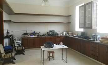 Imagem 7: 3 dormitórios, 3 banheiro, 8 vagas na garagem, 300M² de Área Construída