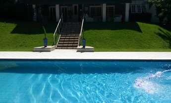 Imagem: 4 dormitórios, 4 suíte, 7 banheiro, 8