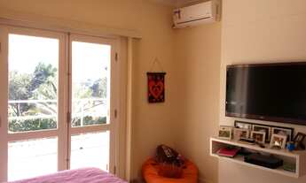 Imagem 4: 4 dormitórios, 4 suíte, 6 banheiro, 5 vagas na garagem, 350M² de Área Construída