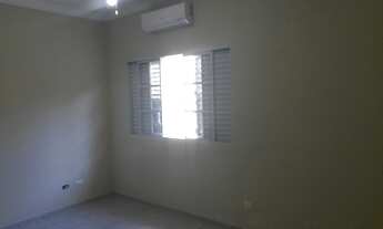 Imagem 7: 3 dormitórios, 1 suítes, 3 banheiro, 4 vagas na garagem, 150M² de Área Construída