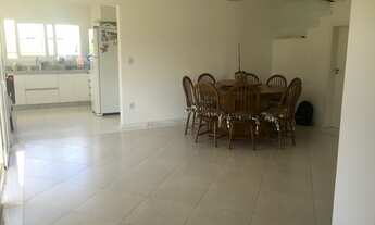 Imagem 7: 4 dormitórios, 3 suíte, 6 banheiro, 6 vagas na garagem, 334M² de Área Construída